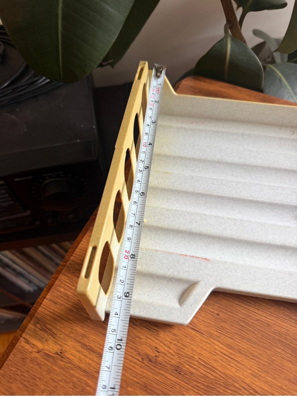 Vintage Plastic Stackable Can Organizer Storage Rack - Picture 4 of 14
